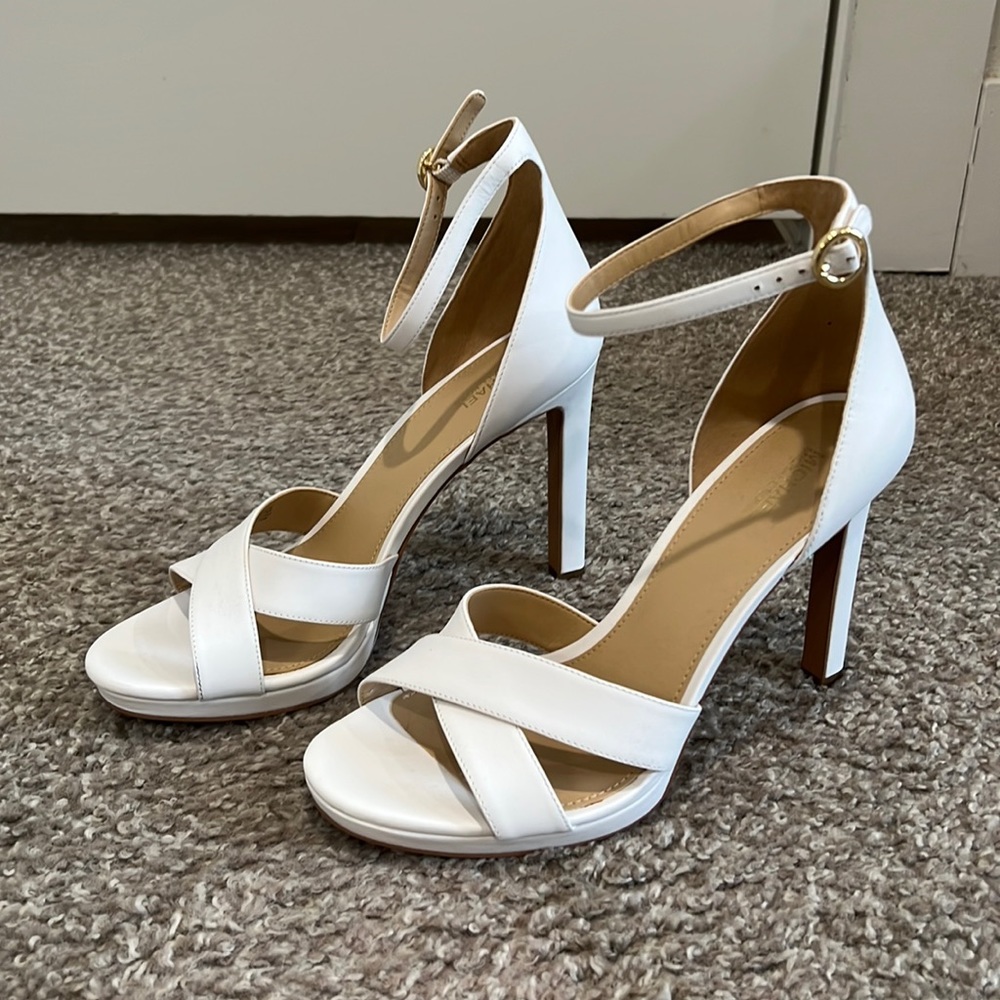 New MICHAEL Michael Kors White Sandals